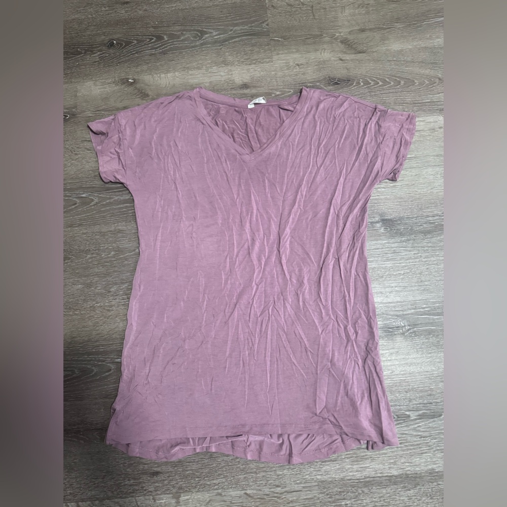 Athleta purple V neck top